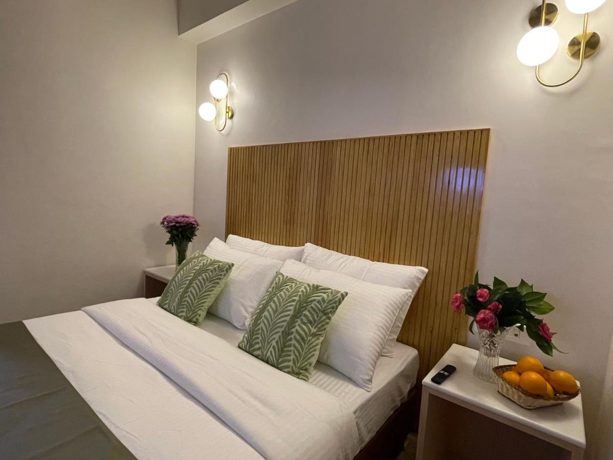 Hotel Pegasus Crown Шиллонг Экстерьер фото