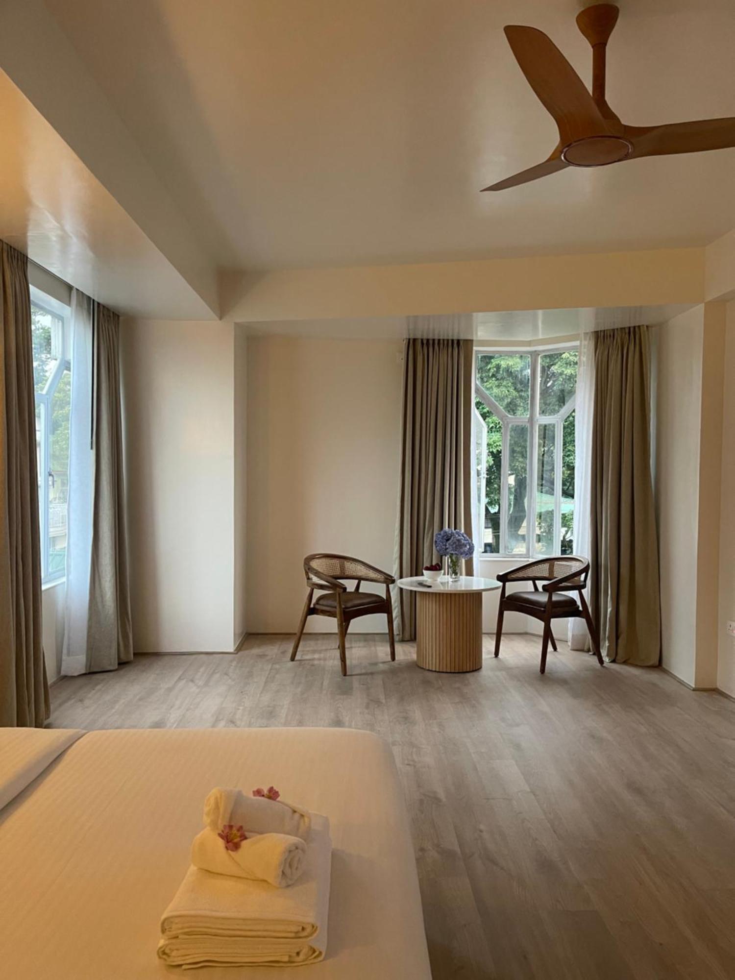 Hotel Pegasus Crown Шиллонг Экстерьер фото